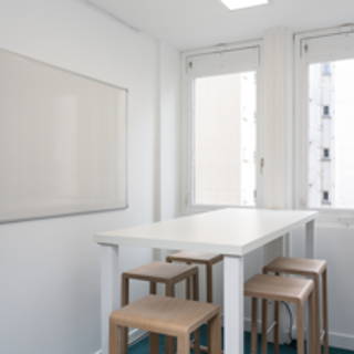 Bureau privé 10 m² 2 postes Location bureau Rue Fondary Paris 75015 - photo 4